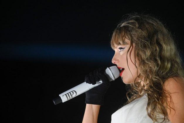 Fãs da cantora, consternados com o ocorrido, organizaram várias arrecadações para ajudar as vítimas e suas famílias. (Foto: Instagram / @taylorswift)