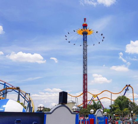 A tempestade causou momentos de pânico entre os passageiros. (Imagem: instagram @sixflagsmexico)