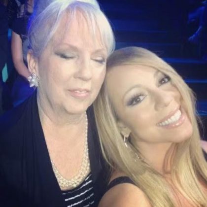 A trágica perda da mãe e irmã no mesmo dia abalou Mariah Carey. (Imagem: Instagram)