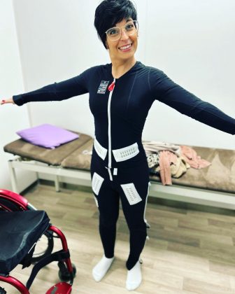 A inibição recíproca é o processo usado para reduzir a espasticidade muscular com o traje. (imagem: instagram)