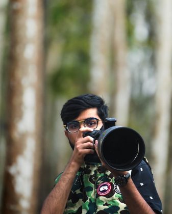 O leopardo fêmea foi visto empoleirado em uma árvore. (Imagem: instagram @dhruvpatil_photography)