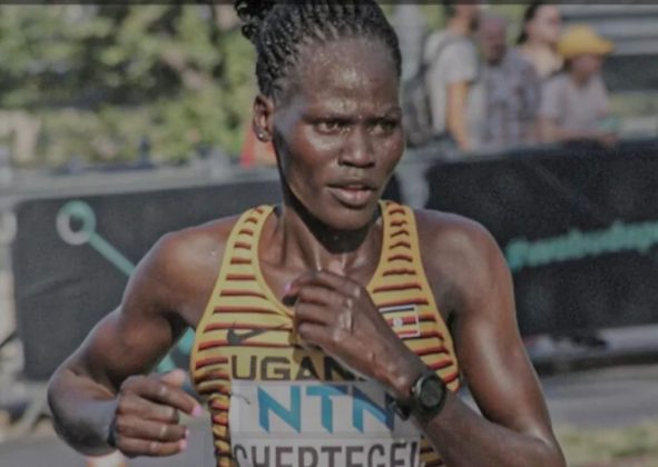 Rebecca Cheptegei, maratonista ugandesa, morreu em um ataque brutal. (Imagem: instagram)