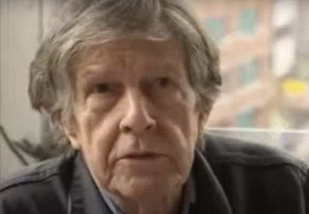 O músico John Cage compôs "As Slow As Possible" em 1987 (Foto: Reprodução/YouTube)