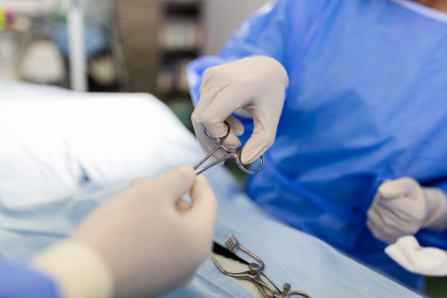 Ao longo dos anos, revelaram-se dezenas de mortes entre os pacientes de Brinkley (Foto: Freepik)