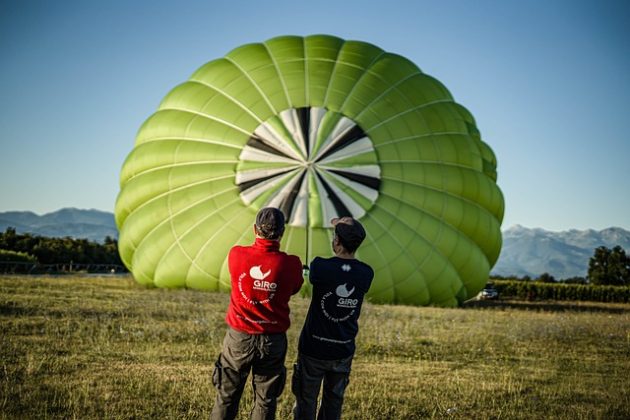 Jhovanny Duran relatou que caiu dentro do balão durante o salto. (Imagem: pixabay)