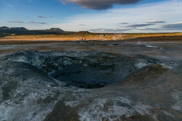 Hipóteses de que a proximidade de reservatórios de gás natural e possíveis quedas de meteoros formassem as crateras foram descartadas (Foto: Pexels)