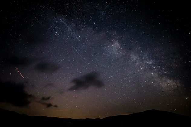 A chuva de meteoros Oriônidas atingiu seu pico nesta semana, oferecendo aos amantes de astronomia uma chance especial de observação (Foto: Pexels)