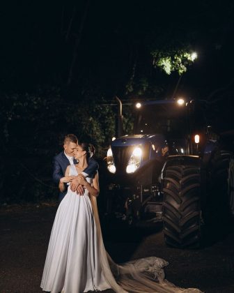 O casamento de Cauana e Dalvan aconteceu no sábado, dia 19 de outubro (Foto: Reprodução/Instagram/@cauanacapelesso)