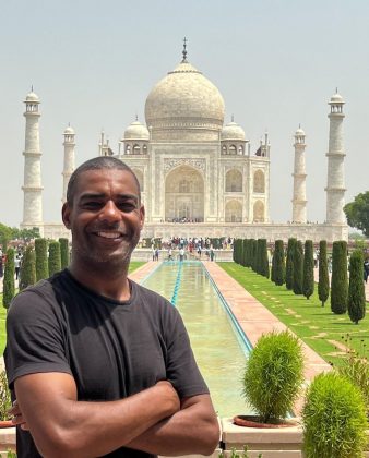 O brasileiro Robson Jesus foi reconhecido pelo Guinness como o homem mais rápido a visitar todos os países do mundo (Foto: Reprodução/Instagram/@onegovailonge)