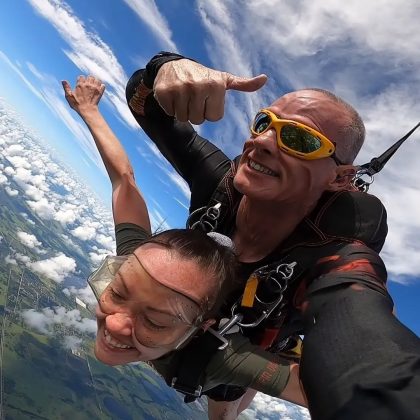 Charboneau destacou que Amanda morreu fazendo o que amava: paraquedismo e tirando fotos (Foto: Reprodução/Instagram)