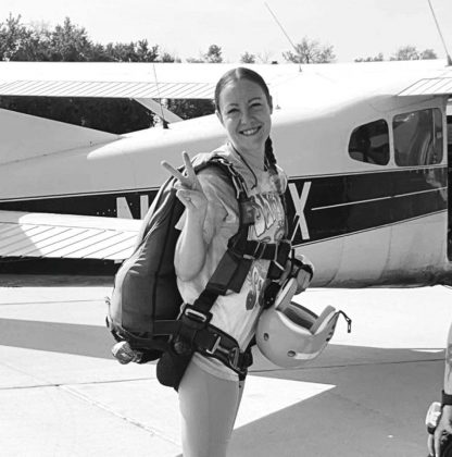 O acidente com a mulher ocorreu na Air Capital Drop Zone, em Derby, Kansas, no dia 26 de outubro (Foto: Reprodução/Facebook)