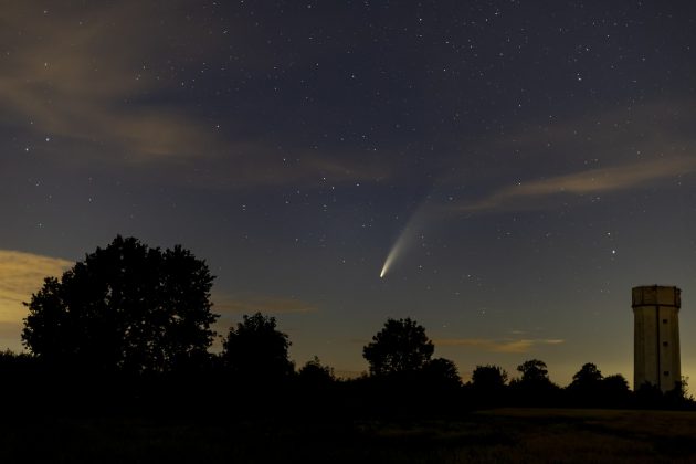 O cometa C/2023 A3 Tsuchinshan-ATLAS é conhecido como “o cometa do século” e só passará pela Terra novamente em 80 mil anos (Foto: Pixabay)