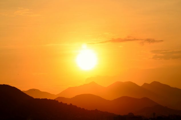 O Brasil, que vivencia uma onda de calor extremo, pode perder a proteção natural contra o sol a longo prazo. (Foto: Pexels)