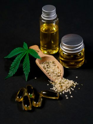 O canabidiol, substância química que é um dos componentes da planta da maconha, já é utilizado em tratamentos para doenças graves como Parkinson, epilepsia, dor crônica e até alguns casos de câncer. (Foto: Pexels)