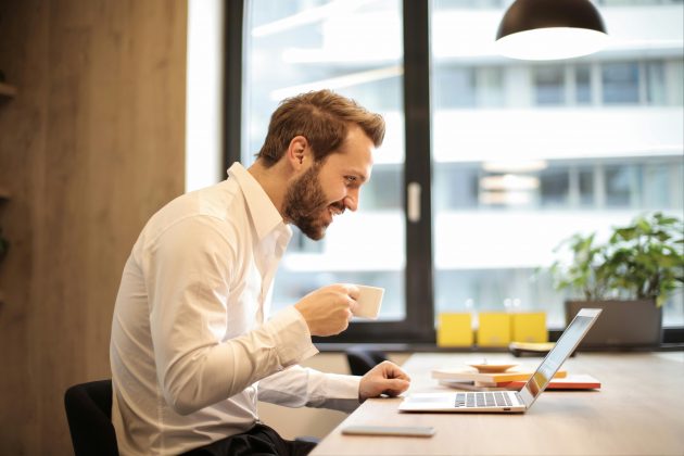 A auditoria do processo foi feito pela organização 4 Day Week Global, que teve bons resultados no Reino Unido e no teste de Valência. (Foto: Pexels)