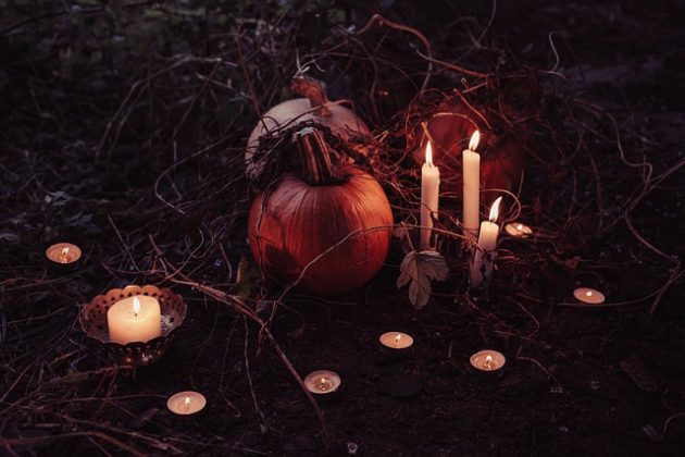 Crianças pedem doces ou travessuras nas celebrações de Halloween (Imagem: pixabay)