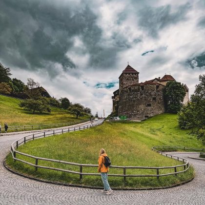 As paisagens alpinas de Liechtenstein atraem turistas em busca de tranquilidade. (Imagem: reprodução instagram)