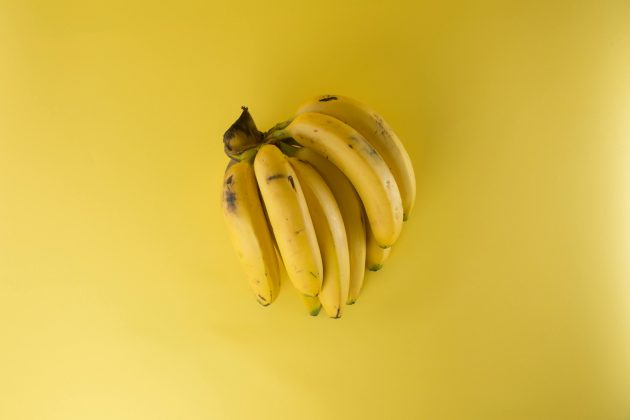 A bananafobia causa sintomas como ansiedade, náuseas e ataques de pânico ao ver ou cheirar a fruta (Foto: Pexels)