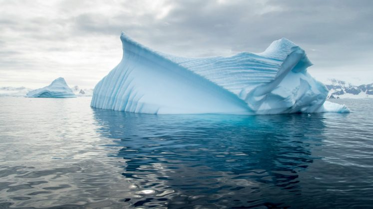 “Os polos são extremamente sensíveis às mudanças climáticas e o que acontece lá tem reflexos globais”, destacou Simões. (Foto: Unsplash)