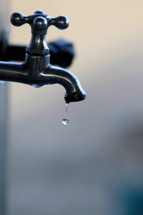 A equipe de cientistas examinou 379 bacias hidrológicas em todo o mundo, revelando que os riscos para a segurança hídrica são tivamente maiores quando são consideradas as áreas de onde vem a umidade da chuva. (Foto: iStock)