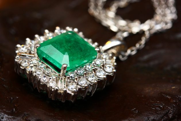 Não é diamante! Saiba qual é a pedra preciosa mais resistente do mundo. (Foto: Pexels)