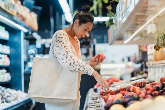 Um dado constatado acerca das políticas de restrição ao uso de sacolas plásticas no sul dos Estados Unidos revelou que, mesmo com o objetivo de redução ao impacto ambiental, a norma piorou a situação. (Foto: Pexels)