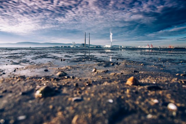 Brasil é o país mais poluente de plástico no oceano da América Latina. (Foto: Pexels)