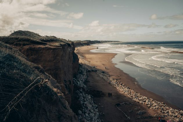 Cientistas descobriram evidências de que Marte pode ter abrigado água quente há cerca de 4,4 bilhões de anos, um indício que reforça teorias sobre a capacidade do planeta de sustentar vida no passado (Foto: Unsplash)