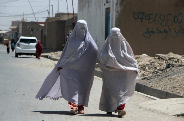 Zabihullah Mujahid, porta-voz do governo, afirmou que a regra se aplica a imóveis construídos a partir de agora (Foto: X)