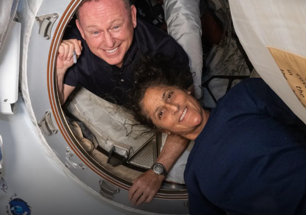 Os astronautas Barry Butch Wilmore e Suni Williams estão na ISS há mais de seis meses. (Imagem: reprodução instagram)