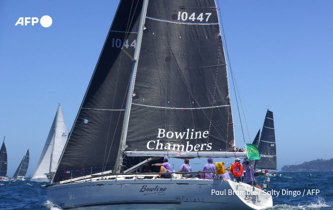 Poucas horas depois, Nick Smith também foi atingido e, ao cair, sofreu um impacto fatal contra o guincho da embarcação (Foto: X)