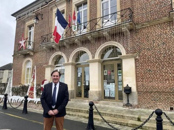 Homem deixa herança de 10 milhões de euros para cidade francesa e motivo inusitado surpreende (Foto: Guy Paris, prefeito de Thiberville)