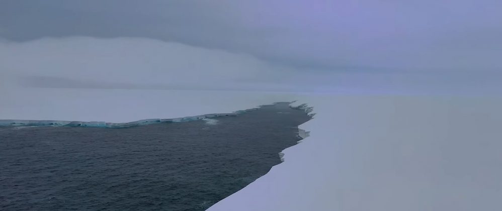 O iceberg tem cerca de 3,9 mil quilômetros quadrados e se desprendeu da Antártida em 1986 (Foto: British Antarctic Survey)