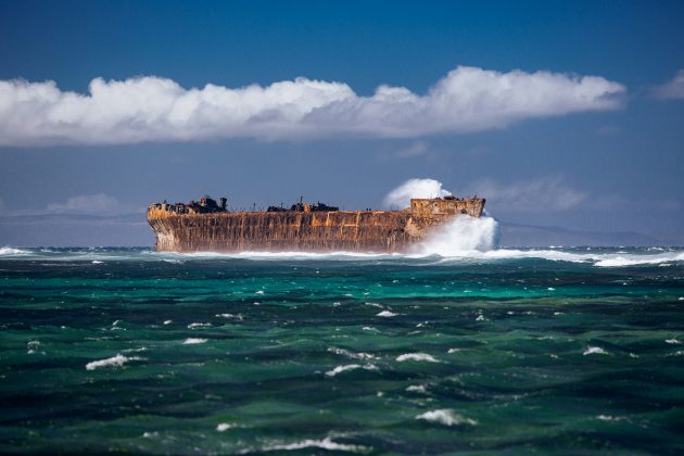 A embarcação teria sucumbido a uma tempestade intensa, segundo a análise de registros históricos e padrões climáticos (Foto: Unsplash)