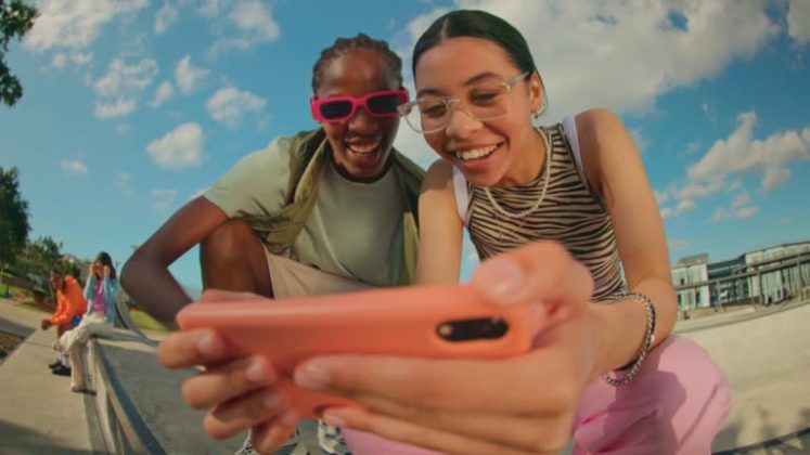 Segundo o especialista, as pessoas costumam se basear em alguma coisa material ou na fidelidade à elas mesmas. (Foto: iStock)