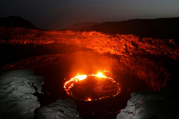 Pesquisadores alertam que o mundo está vulnerável a uma erupção vulcânica de grande escala, com potencial para provocar alterações climáticas severas e crises humanitárias de proporções alarmantes (Foto: Unsplash)