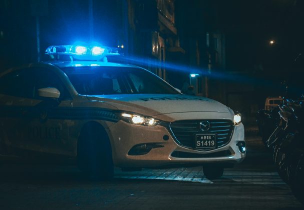 De acordo com a polícia, o homem havia planejado cuidadosamente sua fuga, simulando um afogamento durante um passeio de caiaque em Green Lake, Wisconsin (Foto: Unsplash)