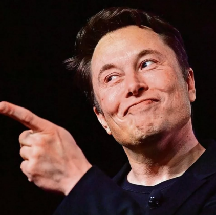 "Elon Musk falou recentemente sobre a possibilidade de lançar um smartphone da Tesla." (imagem: reprodução instagram)