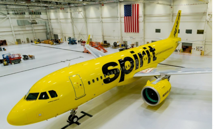 "Clientes da Spirit Airlines enfrentarão novas normas de vestuário." (Imagem: reprodução Instagram)