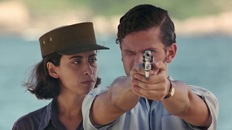 Já em O Que É Isso, Companheiro? (1997), no Prime Video, Fernanda brilha em uma narrativa intensa sobre a resistência à ditadura militar, em um filme indicado ao Oscar de Melhor Filme Internacional (Foto: Reprodução)