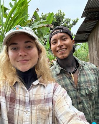 "Jordan tomou uma decisão corajosa: abandonar sua vida na Austrália para viver ao lado de Pitiuruk." (imagem: reprodução instagram)