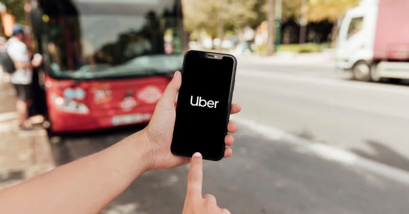 O serviço conecta rotas populares e frequentes, otimizando o trajeto com base na demanda dos usuários. Ele permite que as pessoas reservem suas viagens no mesmo aplicativo usado para solicitar corridas individuais (Foto: Reprodução/Uber)