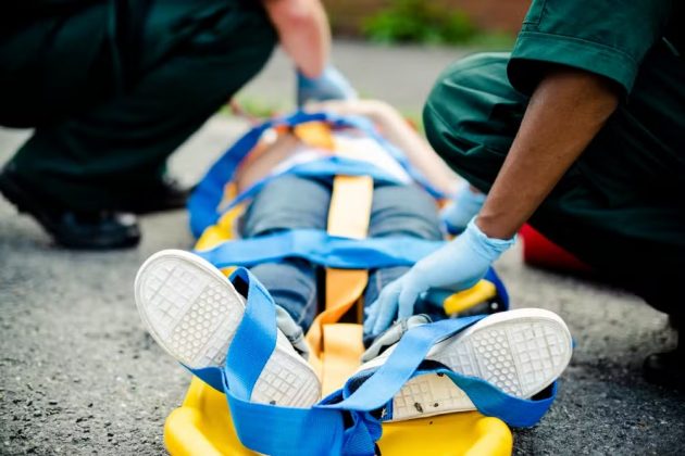 De acordo com o Corpo de Bombeiros Militar de Santa Catarina (CBMSC), os salva-vidas prestaram os primeiros socorros, incluindo oxigenoterapia e monitoramento dos sinais vitais da vítima (Foto: Freepik)