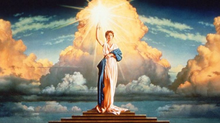 O clássico logotipo da Columbia Pictures, que apresenta uma mulher segurando uma tocha, é reconhecido mundialmente como símbolo do cinema (Foto: X)