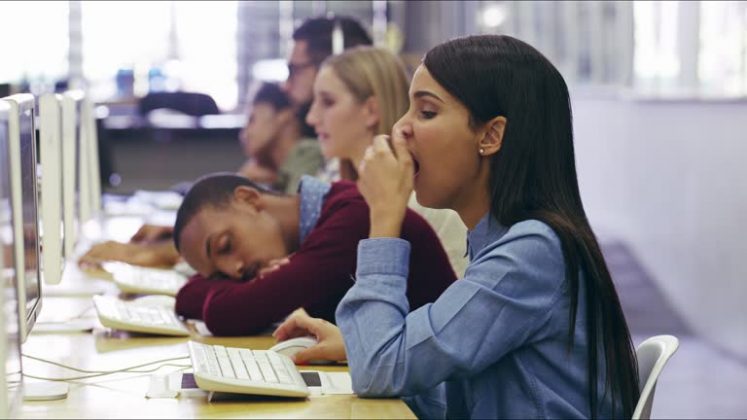 O bocejo é um comportamento universal que todos possuem. (Foto: iStock)