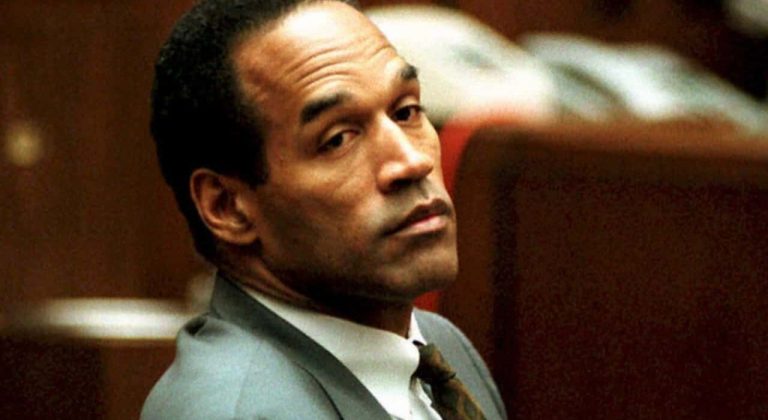 A Netflix lançou na última quarta-feira (29) a série documental Procurados - EUA: O.J. Simpson, que revisita um dos julgamentos mais midiáticos da história (Foto: X)