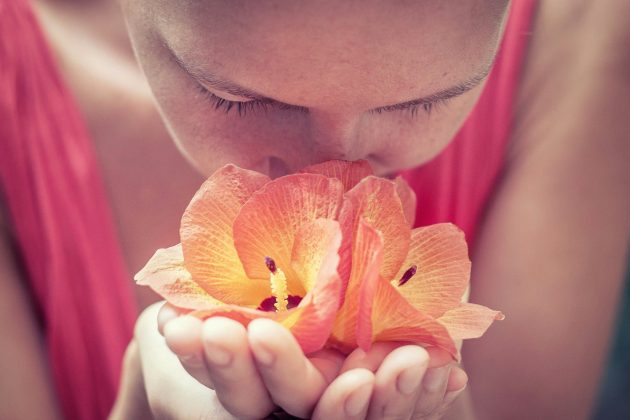 Essa integração pode estar comprometida em condições como o autismo, onde a interpretação de sinais sociais é frequentemente desafiada (Foto: Unsplash)