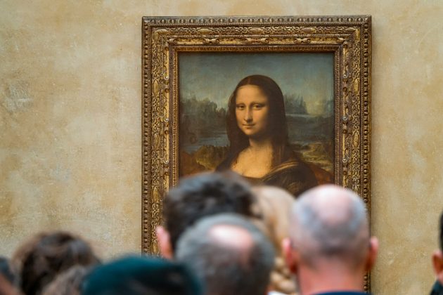 Além disso, será criado um ingresso específico para acesso à obra, uma mudança que pode impactar a forma como os milhões de turistas que visitam o Louvre anualmente interagem com a ‘Mona Lisa’ (Foto: Unsplash)