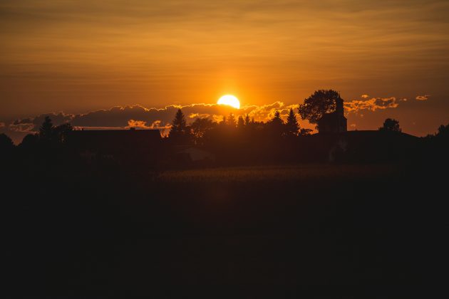 As adaptações ao ambiente ensolarado nem sempre acompanham o ritmo das mudanças modernas (Foto: Unsplash)