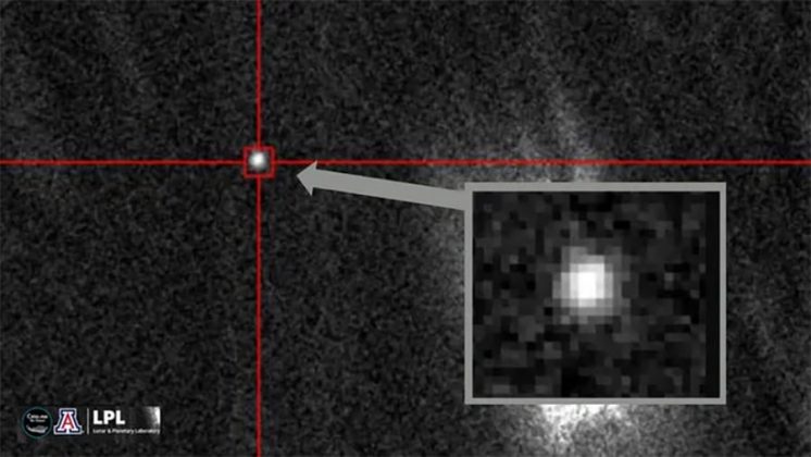 O tamanho do objeto, inclsuive, é estimado em 55 metros, o equivalente a um prédio de 18 andares. Denominado 2024 YR4, o asteroide atualmente tem 2,2% de chance de impactar o planeta, segundo a NASA. (Foto: Catalina Sky Survey/ LPL/Dr. Wierzchos/Bryce Bolin)